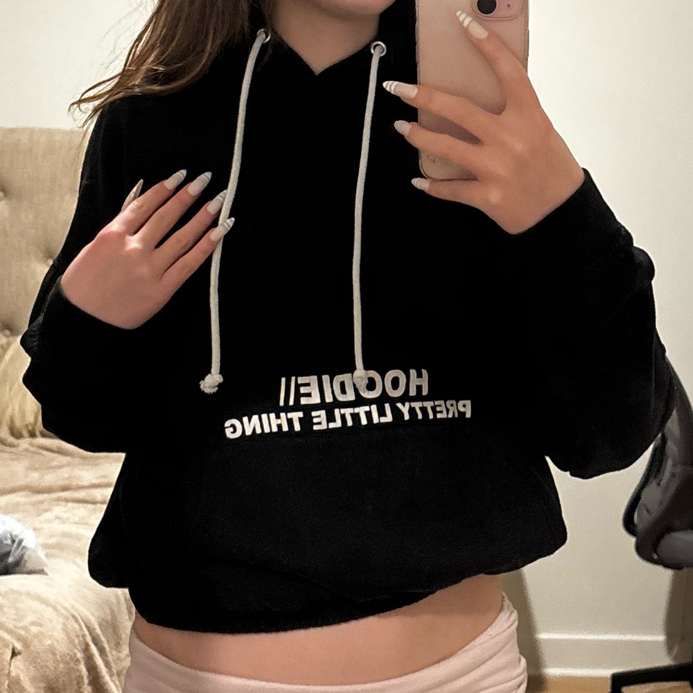 PrettyLittleThing Black Cropped Hoodie with White Drawstrings